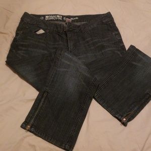 Mid length skinny jeans